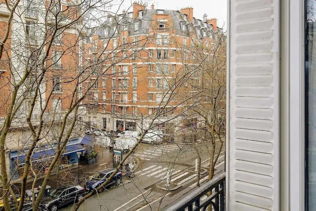Royo - 1 Chambre A Auteuil Paris